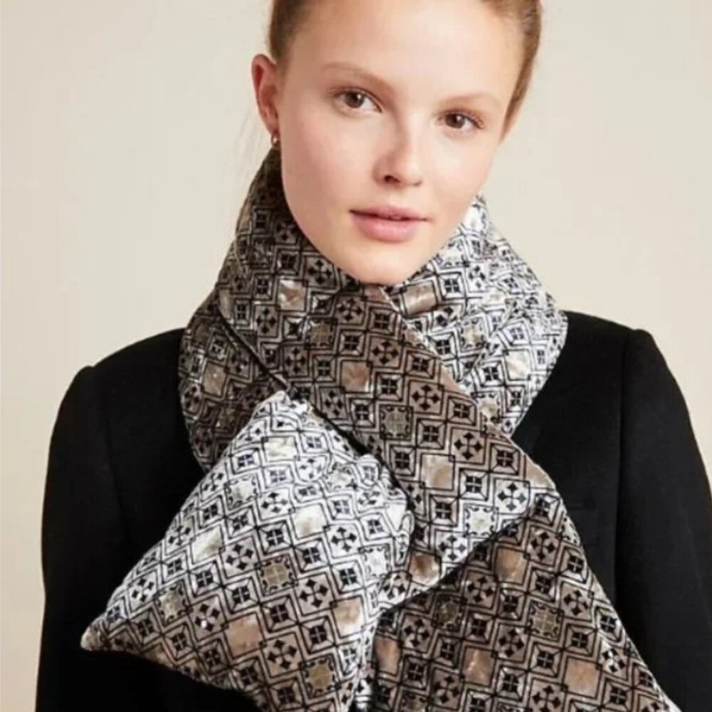 Anthropologie Janvier Velvet Soft Geometric Puffer Scarf Women's